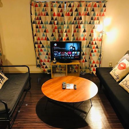 Apartemen 50 m² dengan 1 kamar tidur dan 1 kamar mandi pribadi di Shinsaibashi Osaka Bagian luar foto