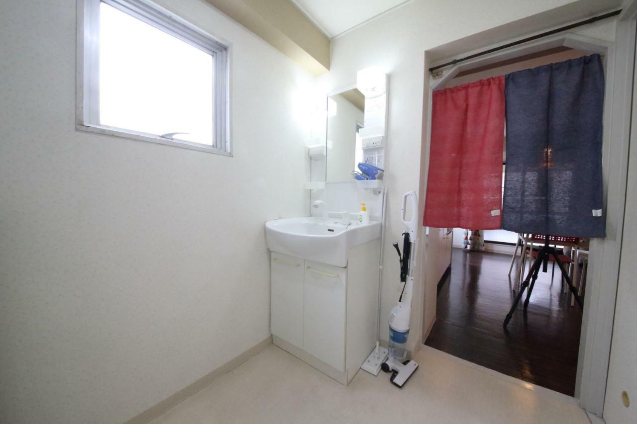 Apartemen 50 m² dengan 1 kamar tidur dan 1 kamar mandi pribadi di Shinsaibashi Osaka Bagian luar foto