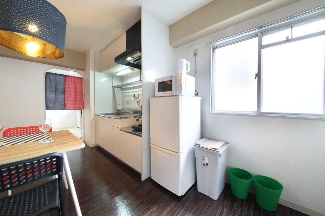 Apartemen 50 m² dengan 1 kamar tidur dan 1 kamar mandi pribadi di Shinsaibashi Osaka Bagian luar foto